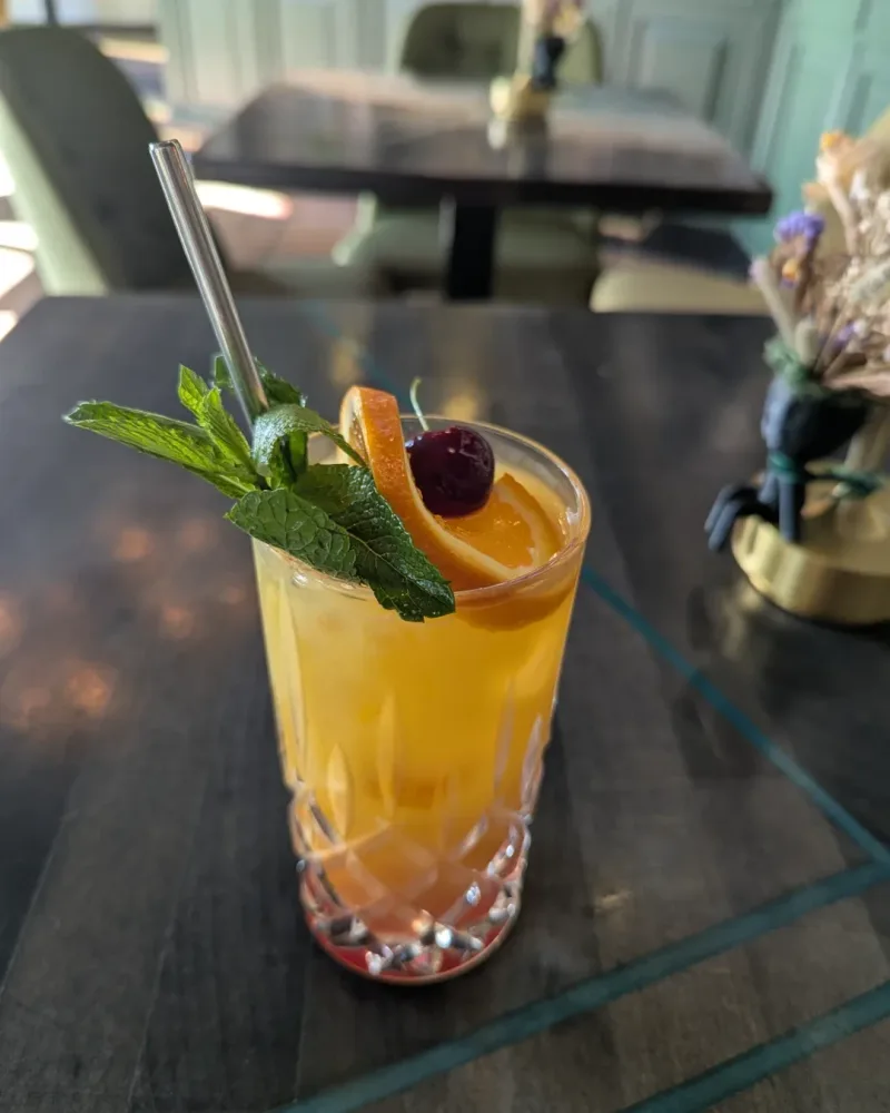 Jungle Fever — Restaurant Kaspio Stade