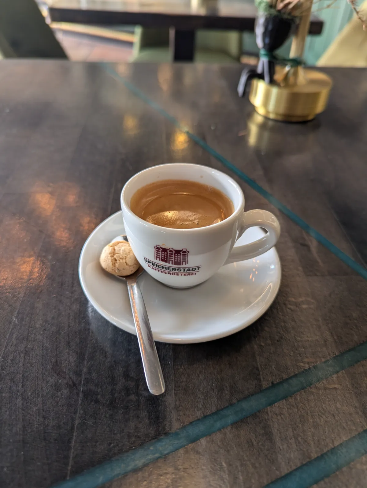 Espresso bei Kaspio in Stade